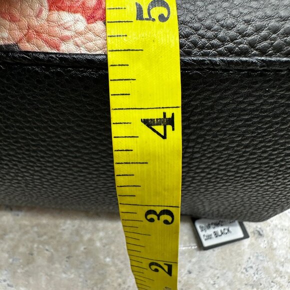 Like Dreams Black Floral Crossbody Handbag Purse Faux Leather Bow Accent New - Picture 11 of 11